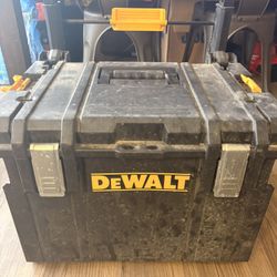 Dewalt Box