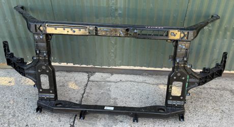 2022 Kia Telluride Radiator core support 