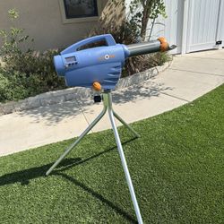 Zooka ZS740 Pitching Machine Battery Powered