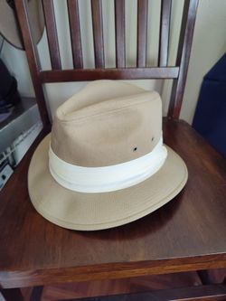 Mensadore Size Medium 20 Bucks Or Best Offer