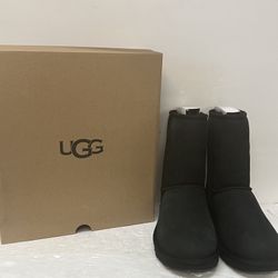 UGG Classic Short ll 