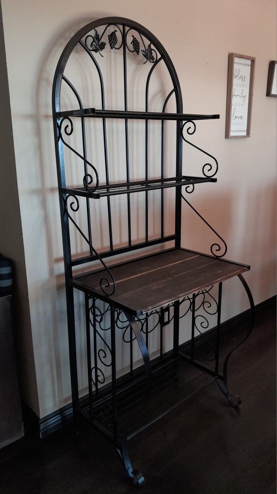Metal Bar/Wine Rack