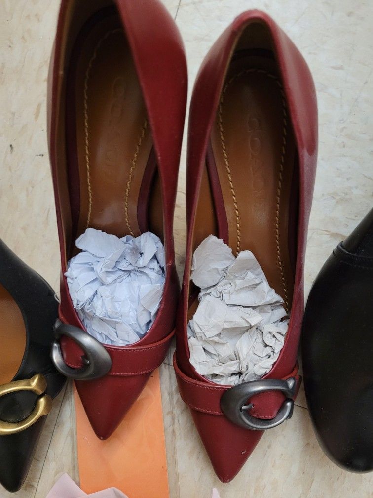 Coach Red  Leather Sole Sz 6 Heels Pump