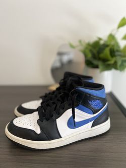 Jordan 1 Mid White Black Racer Blue