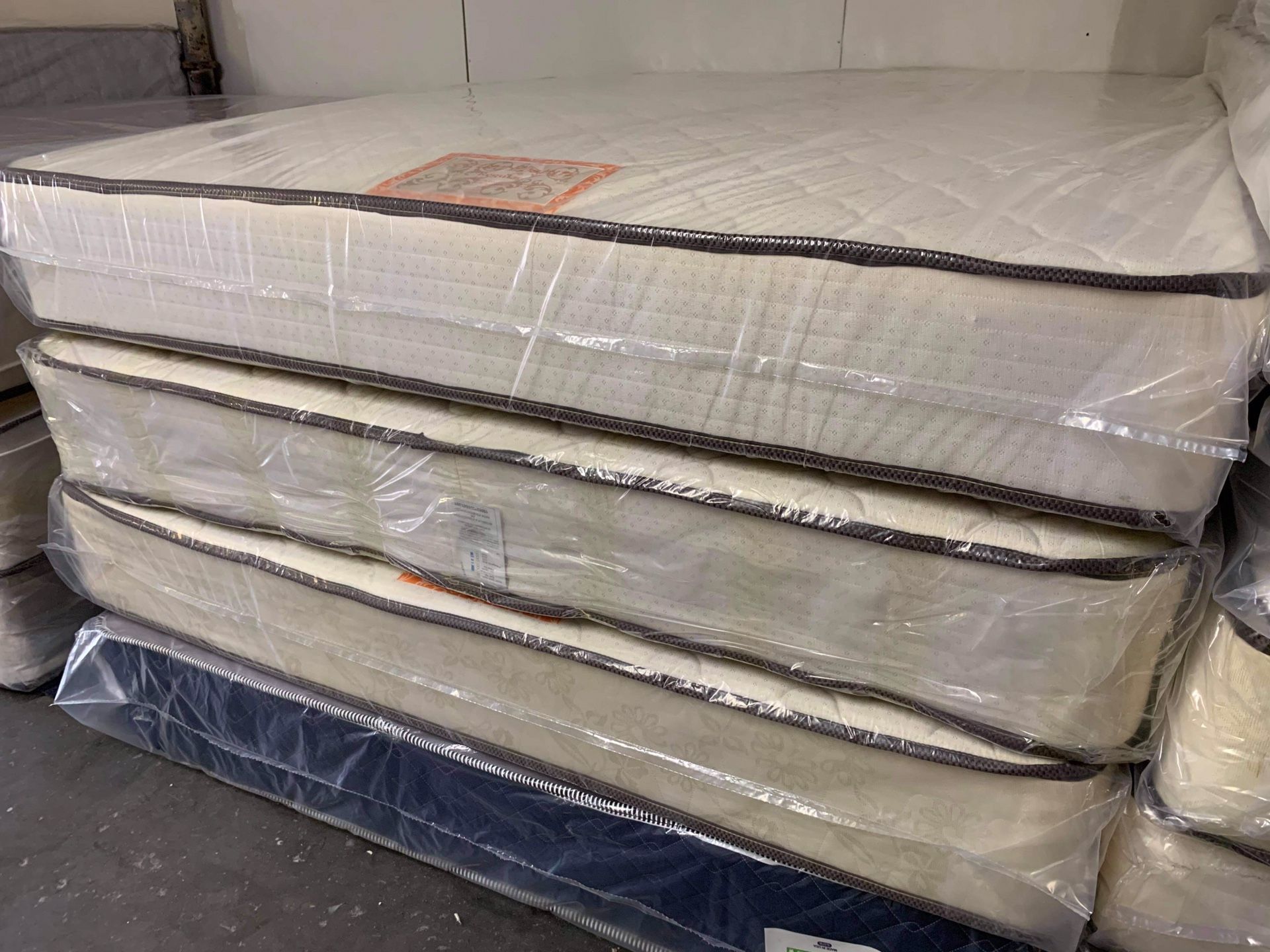 Mattress sets / Brand new from the factory