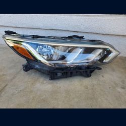 2020 - 2022 NISSAN SENTRA RIGHT HEADLIGHT PASSENGER SIDE HALOGEN USED GENUINE.  A4