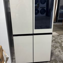 Samsung Bespoke Family Hub Refrigerator