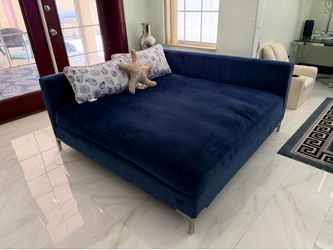 Six piece furniture set￼