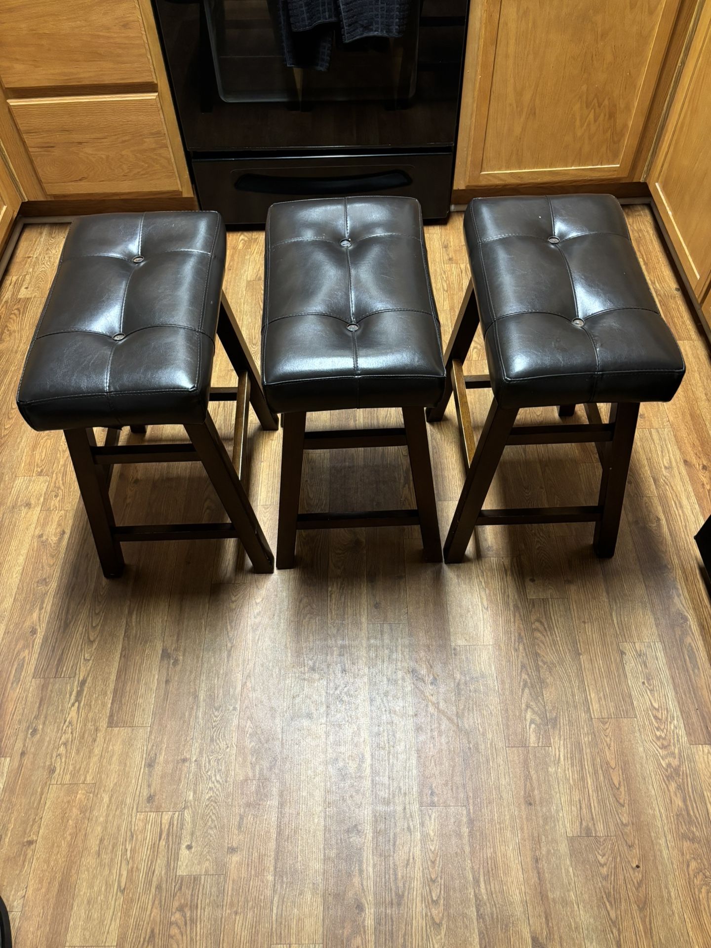 Stools / Chairs