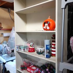 Nice Shelf For Sale  It Has 7 Shelf  For 30 .00