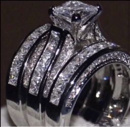 New 18 k white gold wedding ring set engagement ring