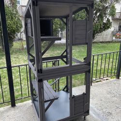 Cat House Outdoor Catio Enclosure on Wheels