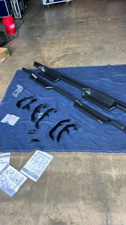 Chevy Silverado 1500… Running Boards ..2024