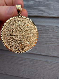 14k Gold aztec pendant