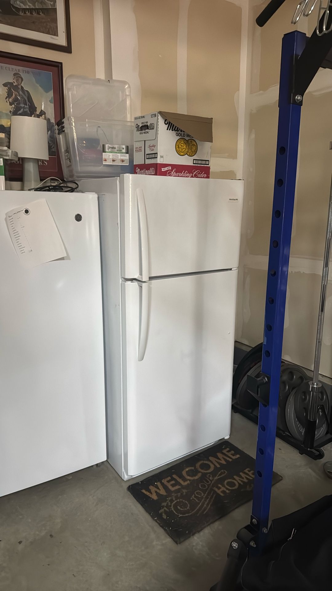 Refrigerator W/Freezer
