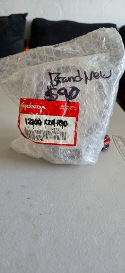 Honda Cr125 Brand new Cylinder head
