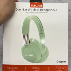 NWT Aiwa Over-Ear Wireless Headphones 