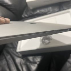 Apple MacBook Pro 13" (256GB SSD, Intel Core i5, 2.30 GHz, 8GB) Laptop - Silver.   Item Specifications Apple MacBook Pro MPXR2LL/A (2017) RAM: 8 GB St