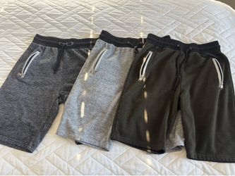 Men’s shorts size small