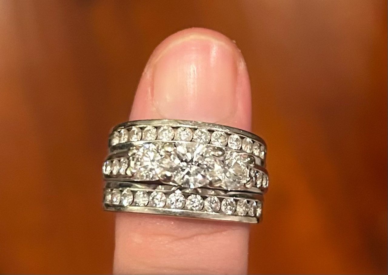 14k White gold Diamond Ring (natural Diamond)
