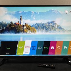 LG 4K UHD HDR Smart LED TV - 43" with Remote Control