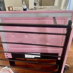 Twin Pink bling Platform Bed No Mattress
