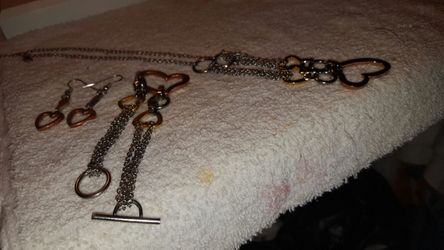 heart necklace set .