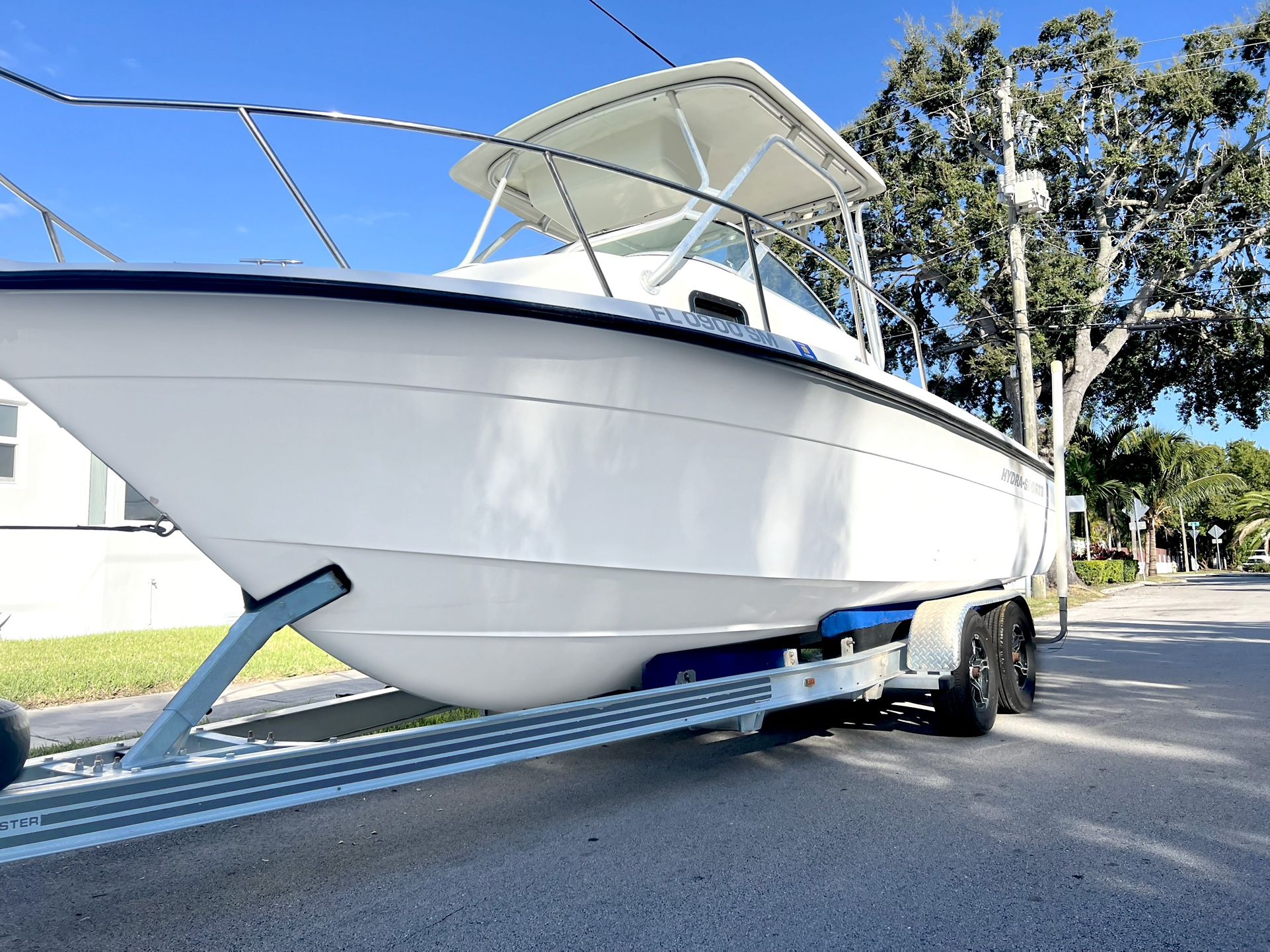 Hydra Sports 24’
