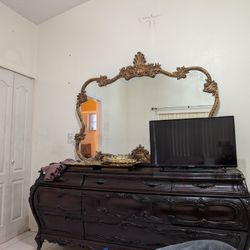 Vintage Bedroom Set - 5 Piece Set - Real Wood.