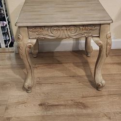 Accent Table