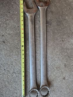 2 big professional wrenches 1 3/4 -1 11/16