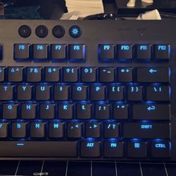 Logitech G915 X Lightspeed