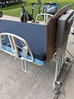 Hospital medical bed