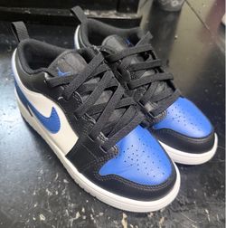 Air Jordan 1 Low Royal Blue Toe Sneakers