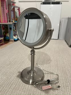 Lighted Makeup Mirror