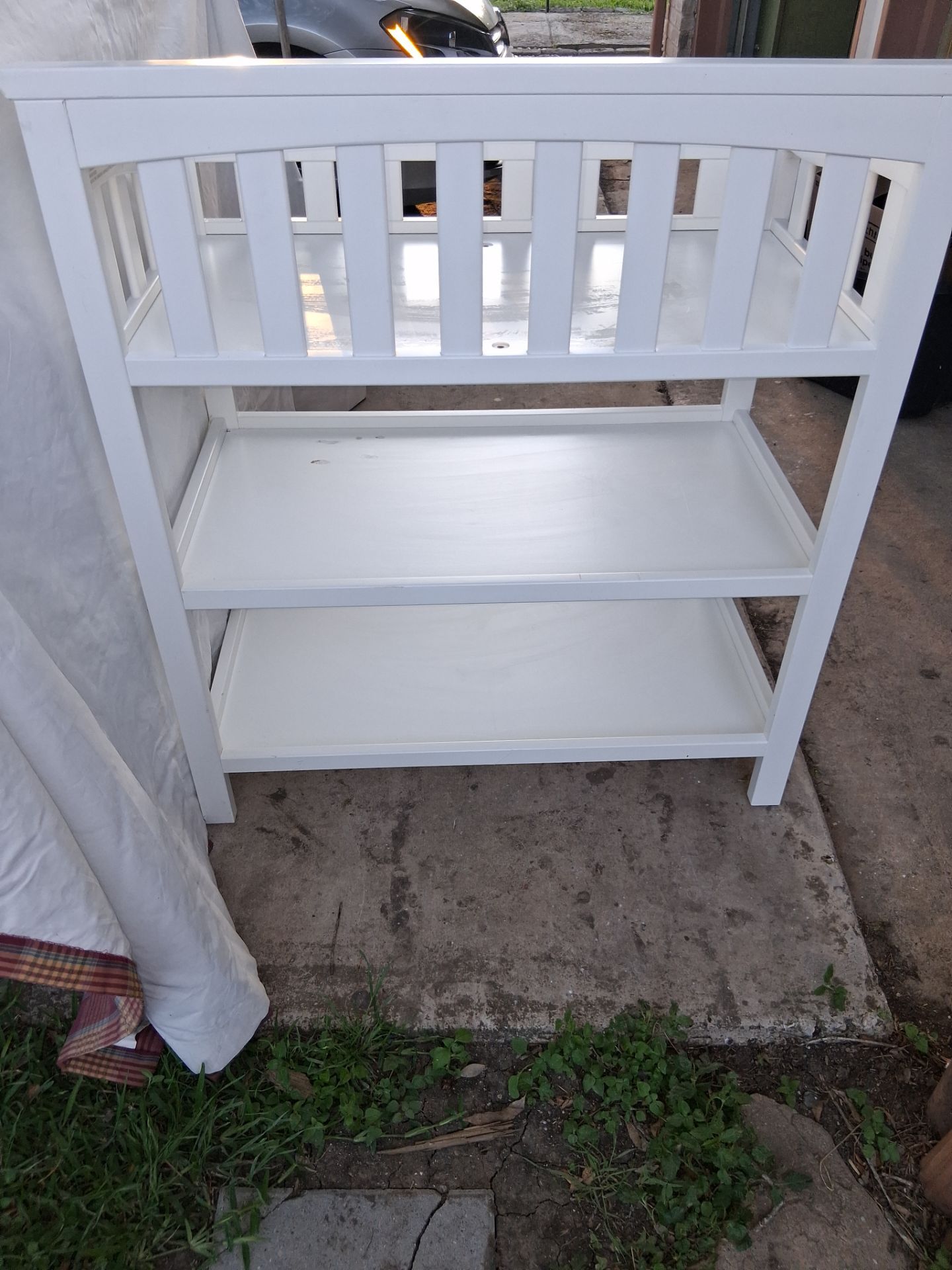 Arch baby changing table