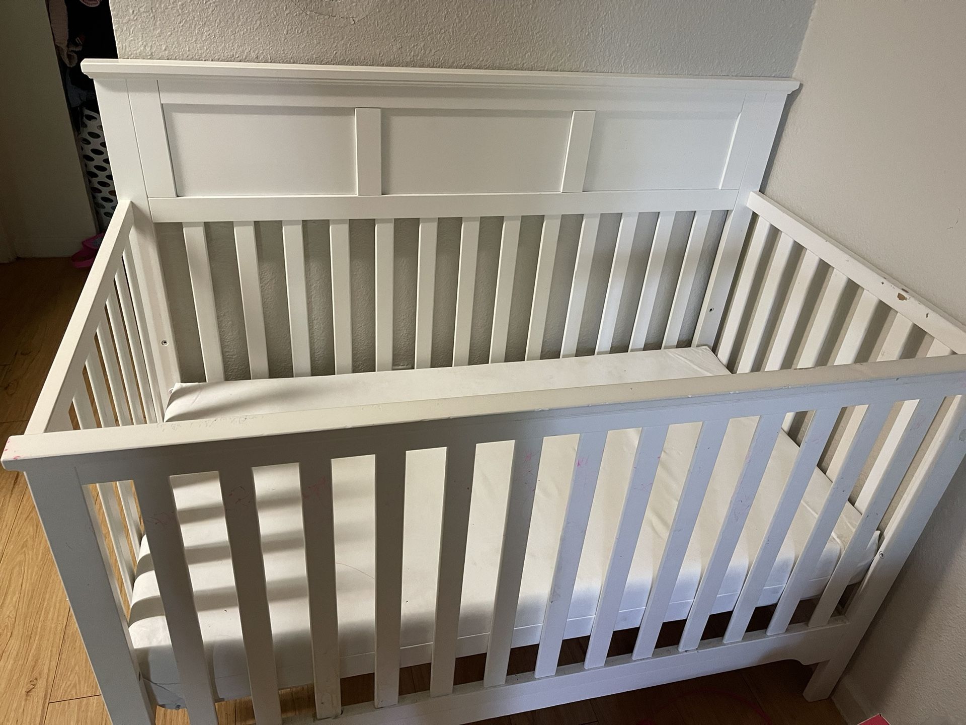 baby crib