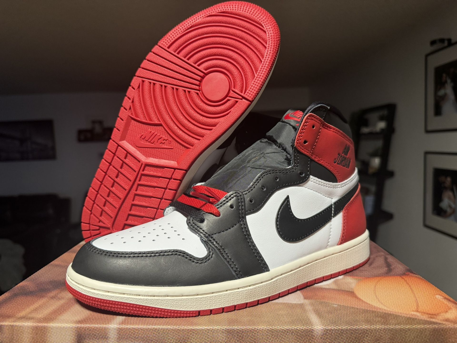 Air Jordan 1 Reimagined Black Toe DS Sz. 9