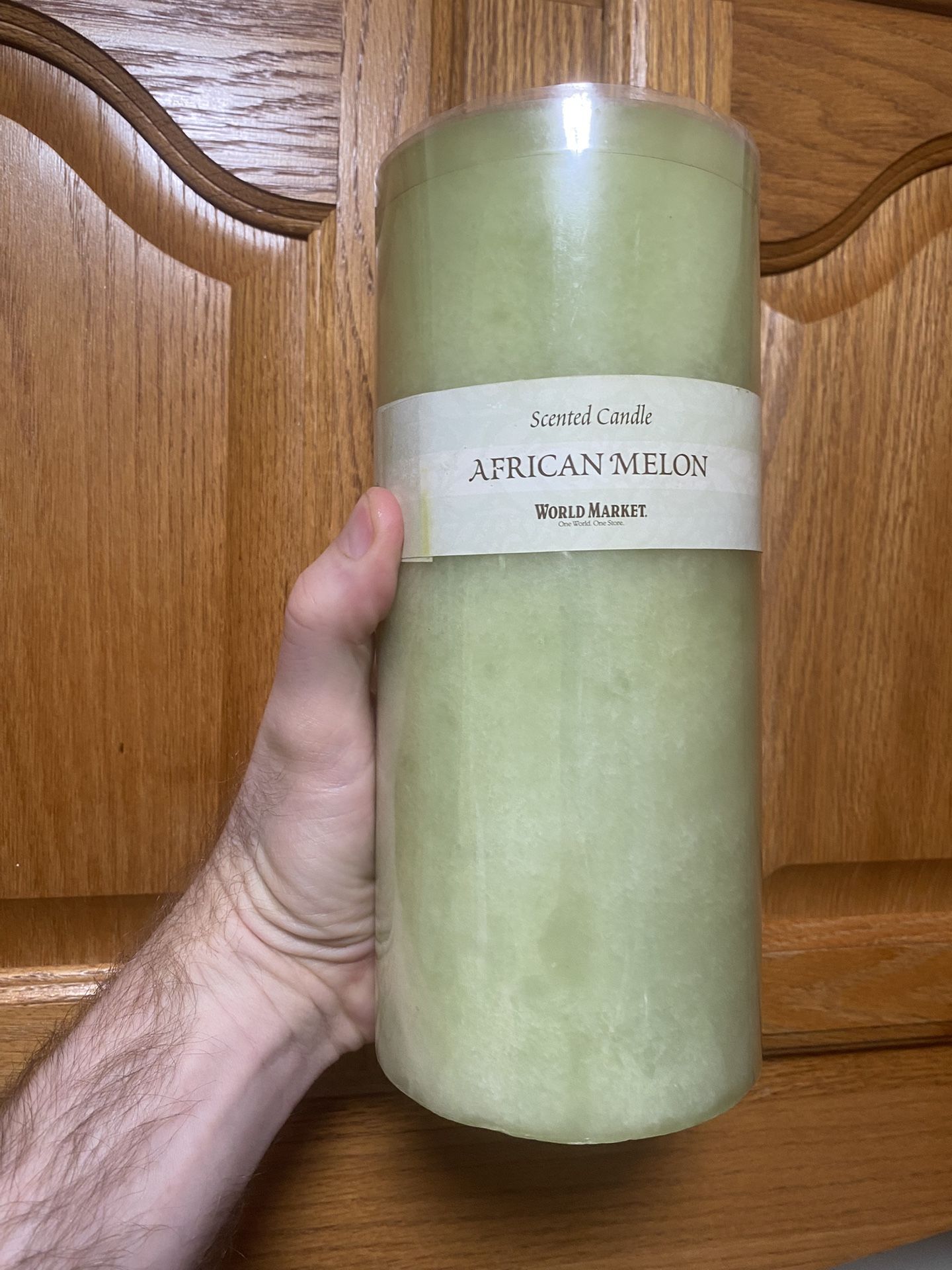 World Market 9” Tall x 4” Round Diameter African Melon Scented Candle. Brand New. This scent has been discontinued. Pick up available in Arlington V