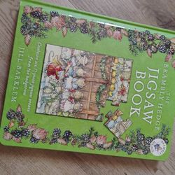 Brambly Hedge Jigsaw Puzzle Book
