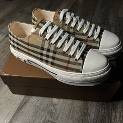Burberry Check Sneakers