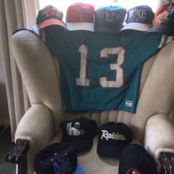 Sports Hats And Jersey 