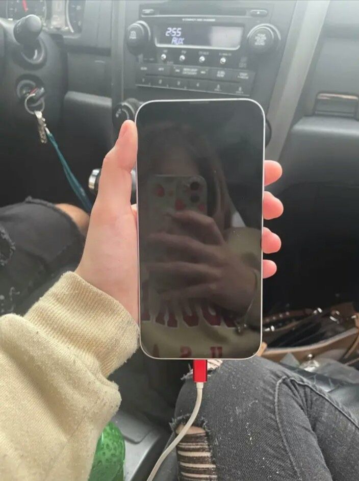 iPhone 15 mini