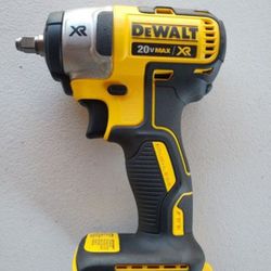 DEWALT 20-Volt MAX Lithium-Ion 3/8 in. Cordless Compact Impact Wrench