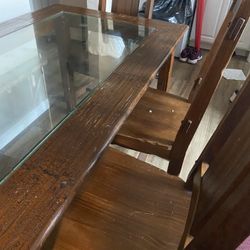 Kitchen Table And 4 Chairs