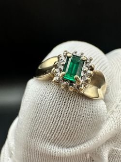 GREEN STONE GOLD RING #34980