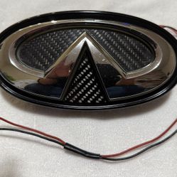 OEM 2016 Infiniti Q50S Radiant Front Grille Emblem F2890-6HA0A Gloss Black Carbon