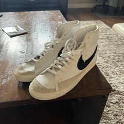 Nike Blazer Mid ‘77 Vintage-Size 15