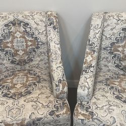 2 Chairs Like New