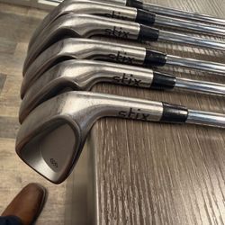 Golf irons
